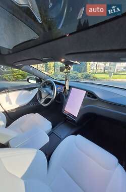 Лифтбек Tesla Model S 2020 в 