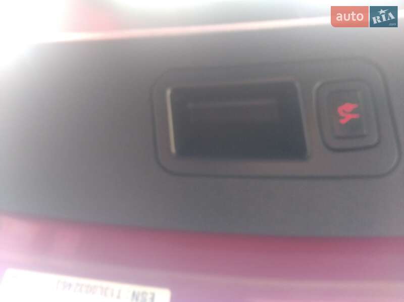 Ліфтбек Tesla Model S 2014 в Житомирі