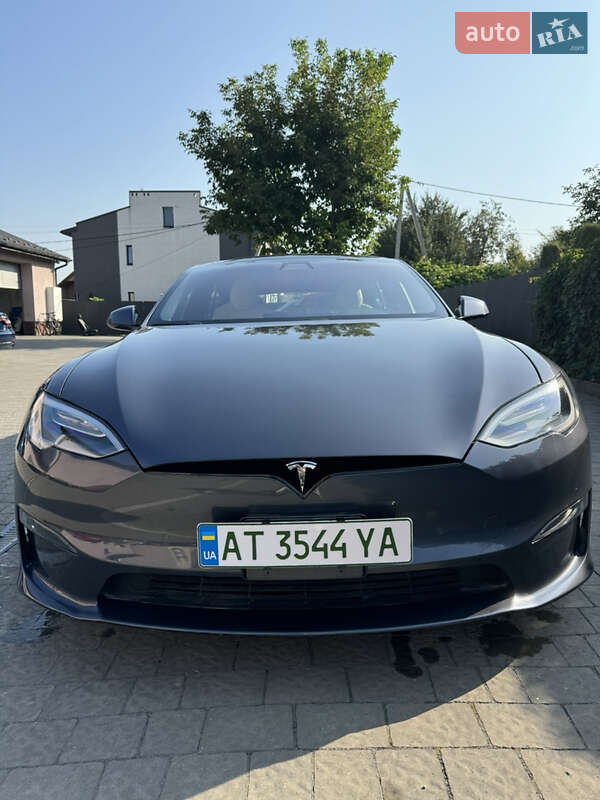 Лифтбек Tesla Model S 2021 в Ивано-Франковске