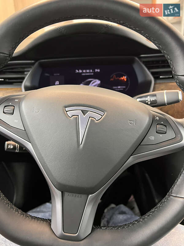 Ліфтбек Tesla Model S 2020 в Івано-Франківську