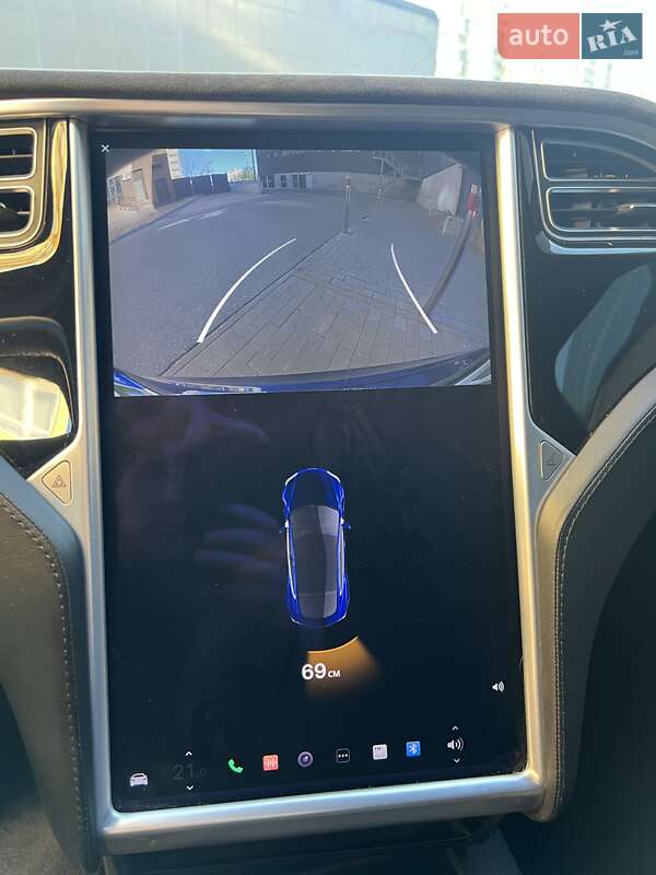 Лифтбек Tesla Model S 2017 в Киеве