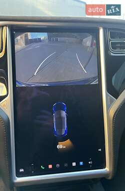 Лифтбек Tesla Model S 2017 в 