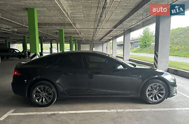 Ліфтбек Tesla Model S 2013 в Києві