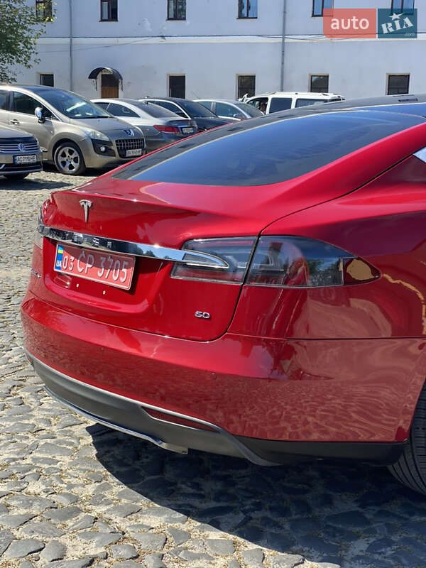 Ліфтбек Tesla Model S 2013 в Луцьку