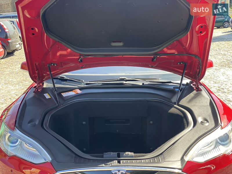 Ліфтбек Tesla Model S 2013 в Луцьку