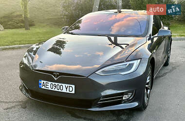 Ліфтбек Tesla Model S 2018 в 
