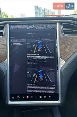 Лифтбек Tesla Model S 2016 в 