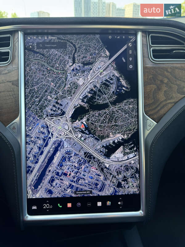 Лифтбек Tesla Model S 2016 в Киеве