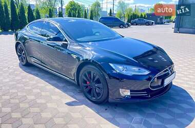 Лифтбек Tesla Model S 2015 в 