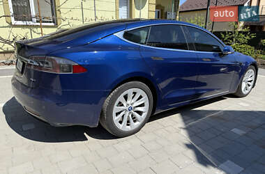 Лифтбек Tesla Model S 2017 в 