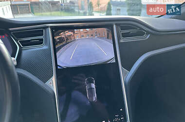 Лифтбек Tesla Model S 2017 в 
