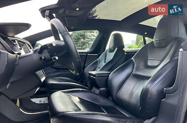 Ліфтбек Tesla Model S 2015 в 