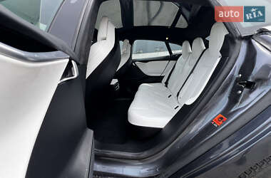 Лифтбек Tesla Model S 2017 в 