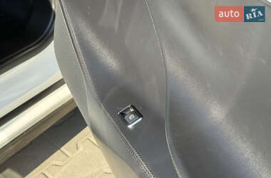 Лифтбек Tesla Model S 2013 в 