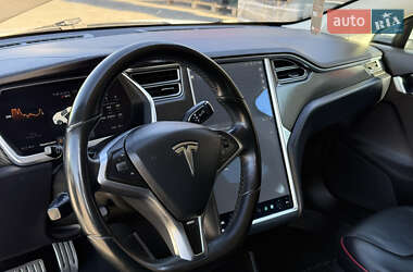 Лифтбек Tesla Model S 2013 в 