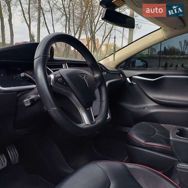 Лифтбек Tesla Model S 2013 в Хмельницком