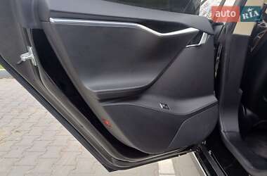 Лифтбек Tesla Model S 2013 в 