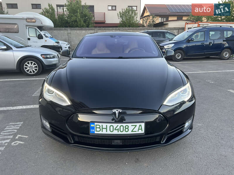 Лифтбек Tesla Model S 2015 в Одессе