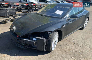 Лифтбек Tesla Model S 2015 в Тернополе