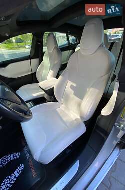 Ліфтбек Tesla Model S 2018 в 