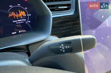 Ліфтбек Tesla Model S 2018 в 
