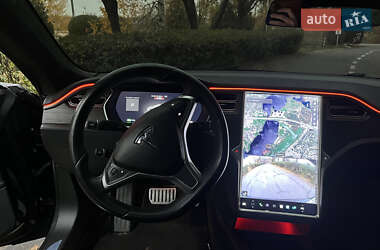 Ліфтбек Tesla Model S 2016 в 