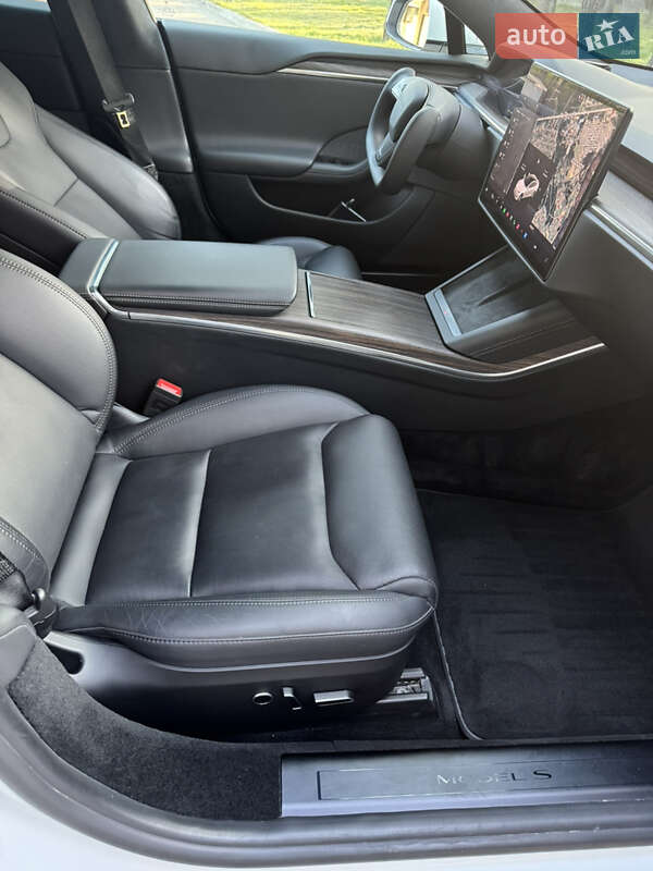 Лифтбек Tesla Model S 2021 в Львове