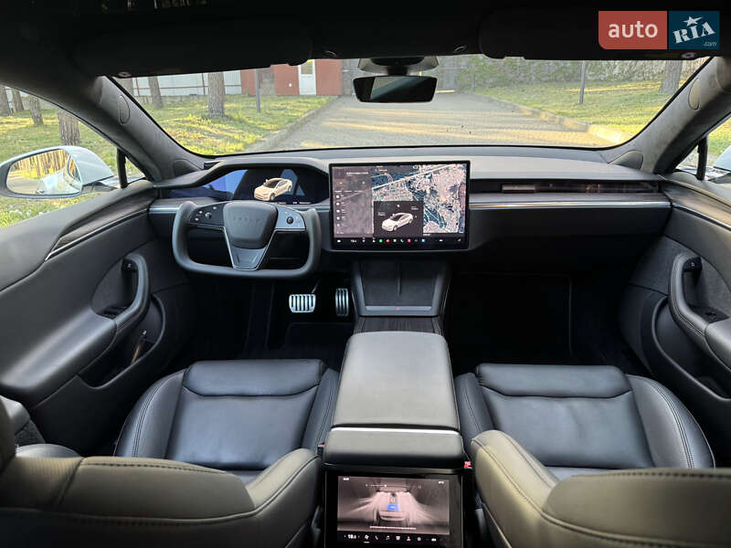 Лифтбек Tesla Model S 2021 в Львове