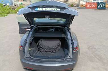 Ліфтбек Tesla Model S 2022 в 