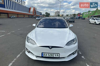 Лифтбек Tesla Model S 2016 в Харькове