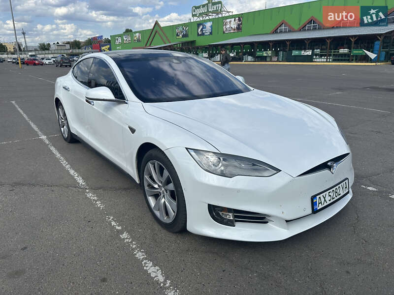 Лифтбек Tesla Model S 2016 в Харькове