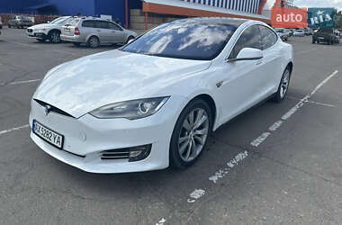 Лифтбек Tesla Model S 2016 в Харькове