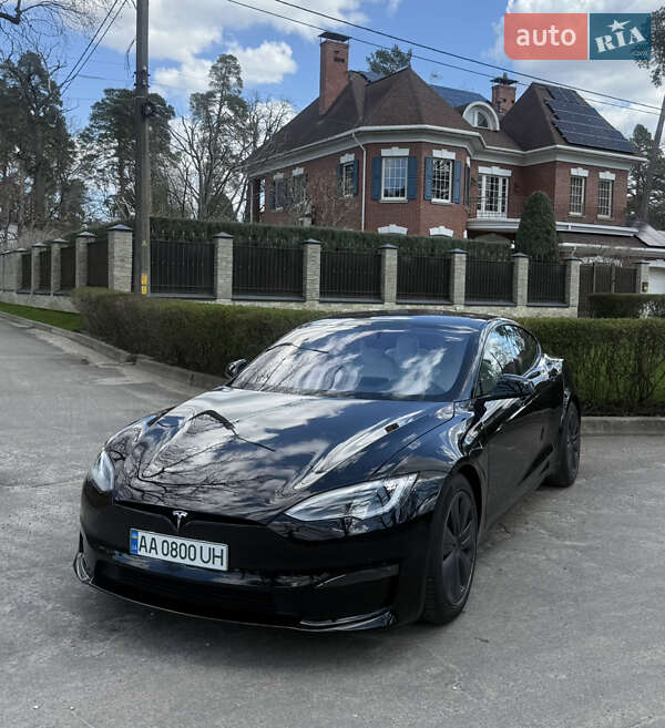 Лифтбек Tesla Model S 2022 в Киеве