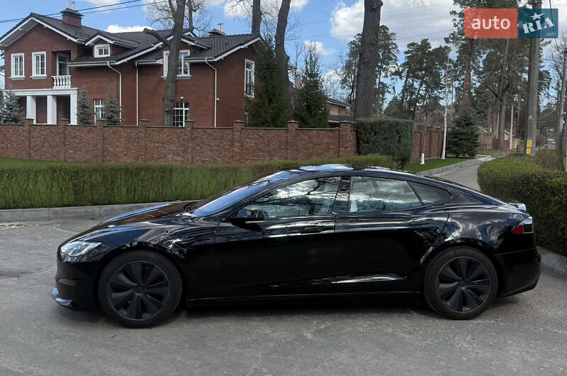 Лифтбек Tesla Model S 2022 в Киеве