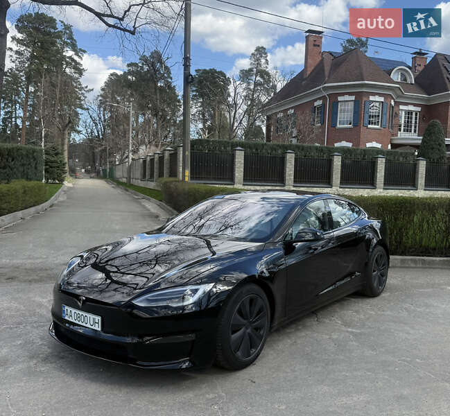 Лифтбек Tesla Model S 2022 в Киеве