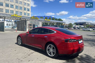 Лифтбек Tesla Model S 2015 в 