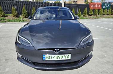 Лифтбек Tesla Model S 2017 в 