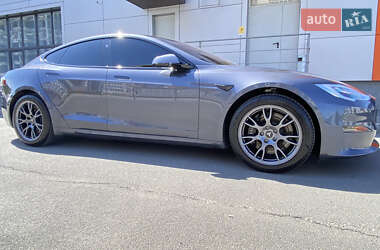 Лифтбек Tesla Model S 2022 в 