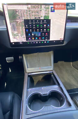 Лифтбек Tesla Model S 2022 в 