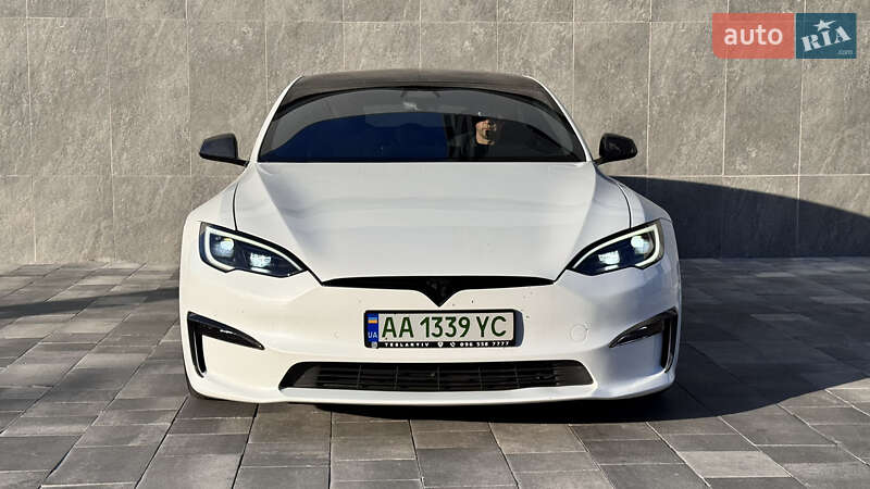 Лифтбек Tesla Model S 2021 в 