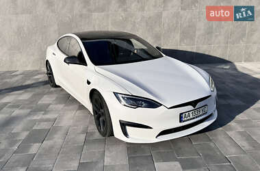 Лифтбек Tesla Model S 2021 в 