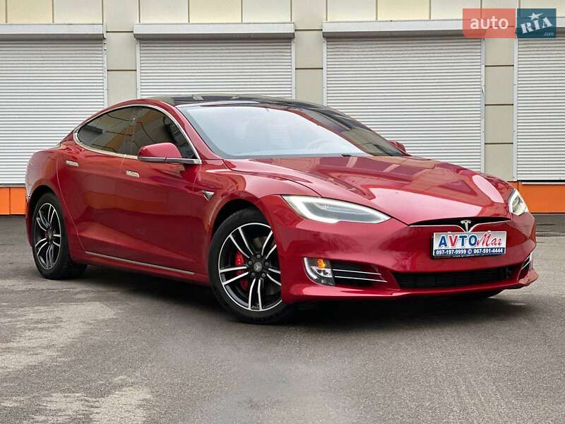 Ліфтбек Tesla Model S 2017 в 