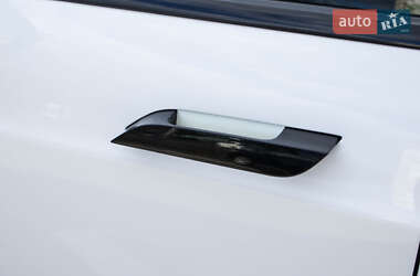 Ліфтбек Tesla Model S 2021 в 