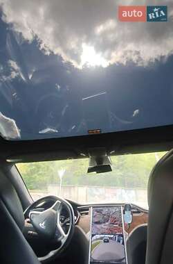 Ліфтбек Tesla Model S 2017 в 