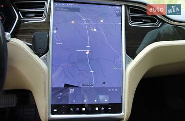 Лифтбек Tesla Model S 2015 в 