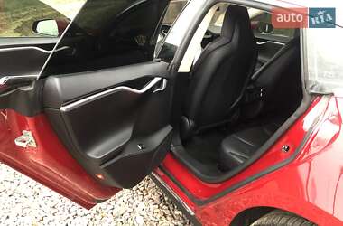 Лифтбек Tesla Model S 2014 в 