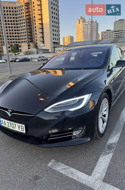 Лифтбек Tesla Model S 2018 в 
