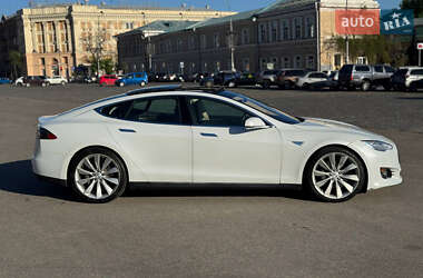Ліфтбек Tesla Model S 2013 в 