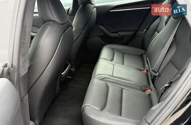Лифтбек Tesla Model S 2022 в 