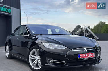 Лифтбек Tesla Model S 2014 в 